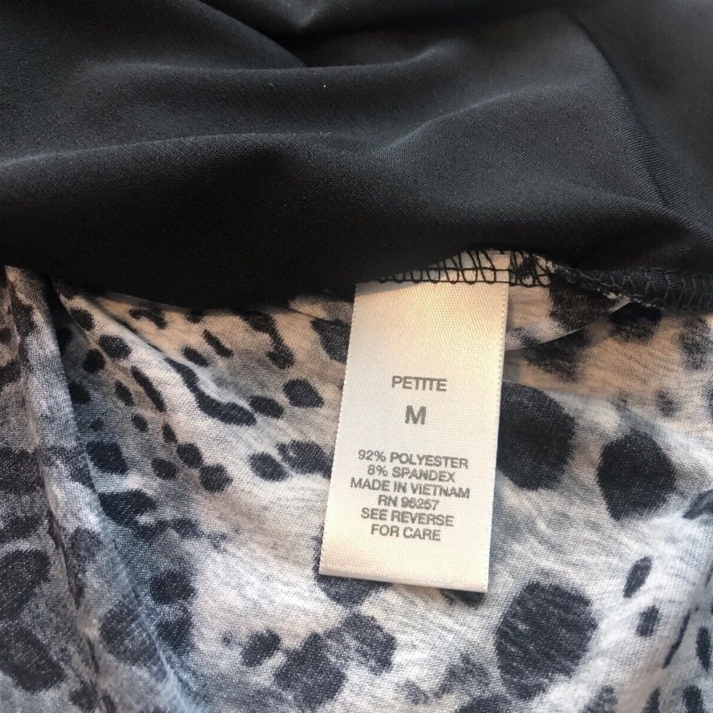 (NWT) Dress Barn Women's Black/Gray Leopard Long Sleeve Faux Wrap Top Size PM - Picture 8 of 9